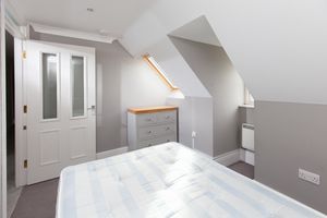 Bedroom- click for photo gallery